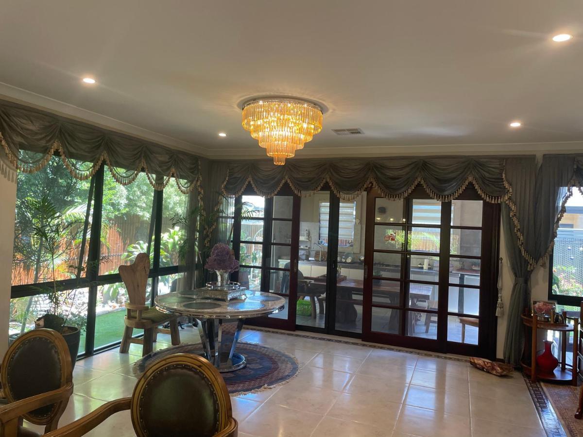 Comfortable Luxury Home Perth Exterior foto